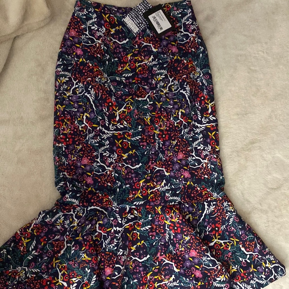 NWT Saloni Midi Double Crepe Skirt Navy Floral